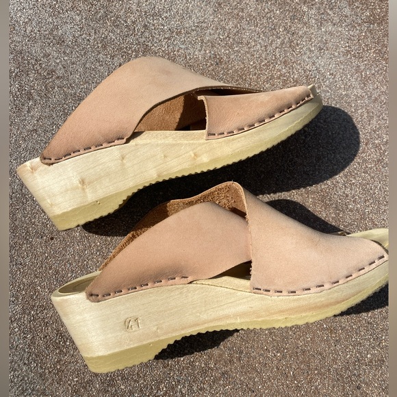 No. 6 Clogs in Pink Sand 41 - Picture 2 of 8